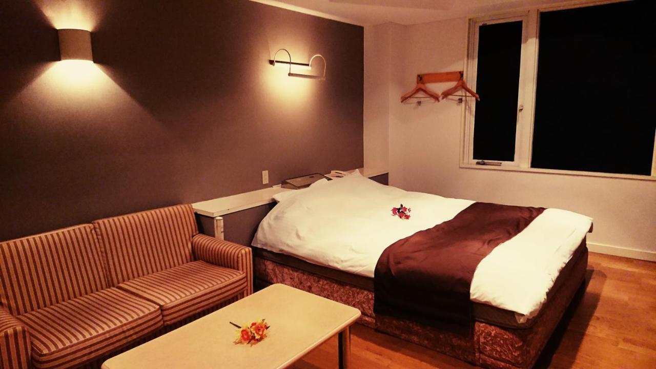 Aloha Inn Aine (Adults Only) Fukuchiyama Zewnętrze zdjęcie